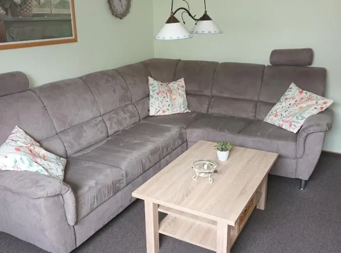 Am Dorfteich フェーマルン